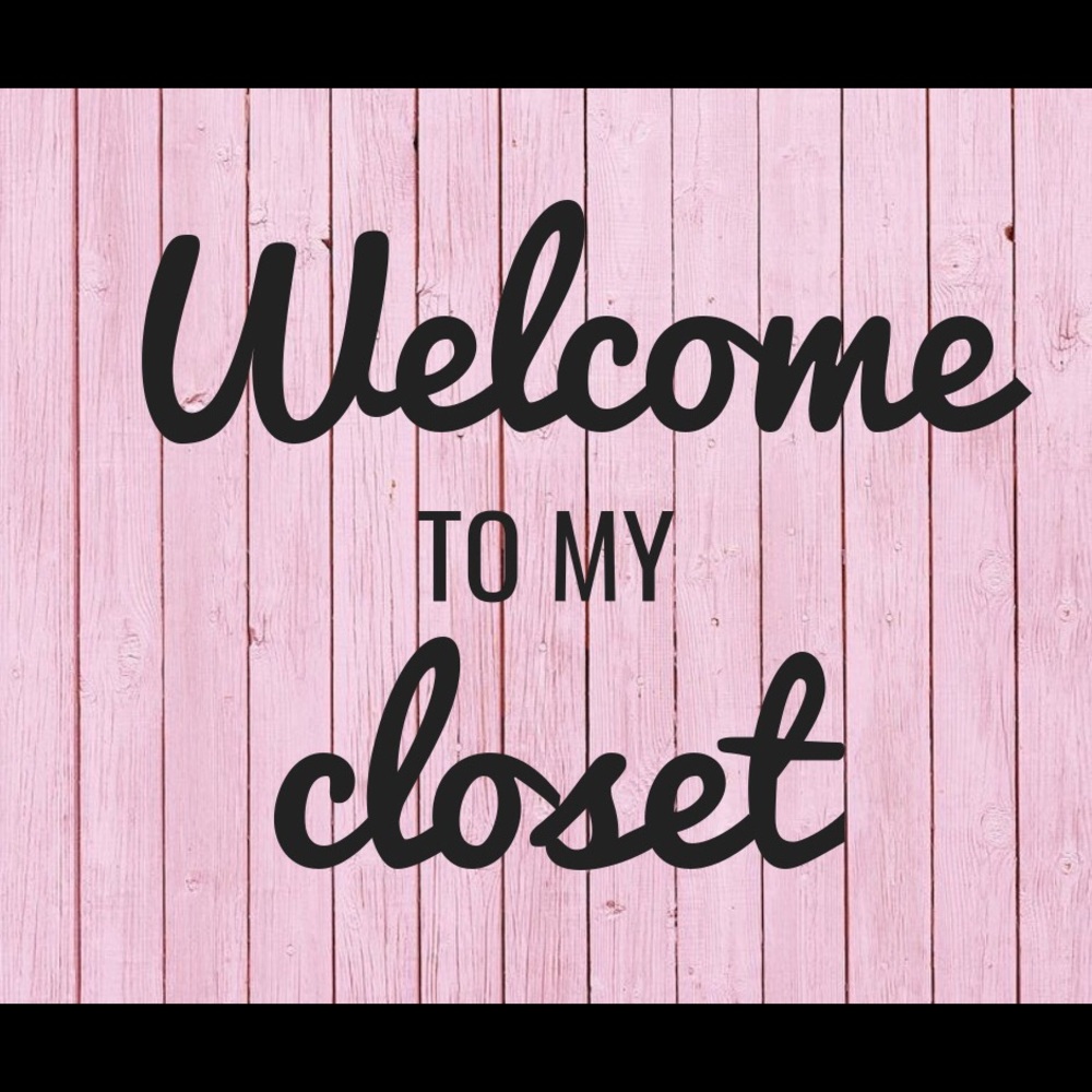 WELCOME TO MY CLOSET!